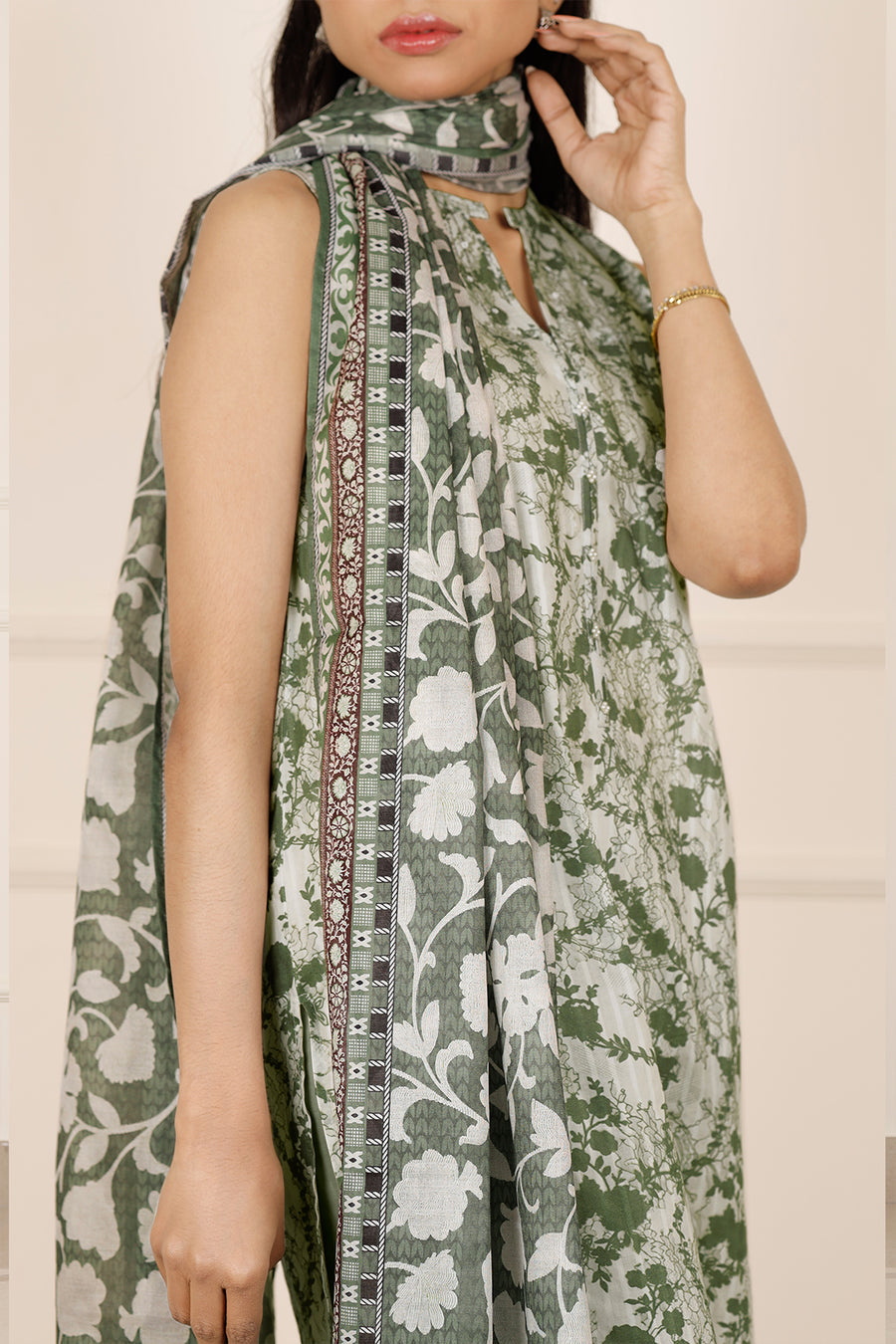 3 Piece Stitched Lawn Suit - Ready To Wear