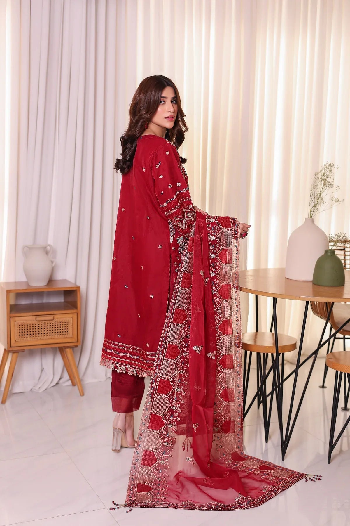 organza dress suit 3 Piece Embroidered Organza Suit