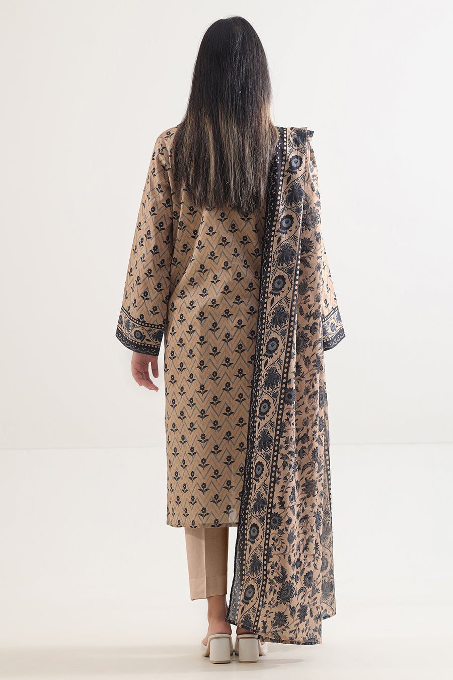 3 Piece Stitched Lawn Suit - Ready To Wear