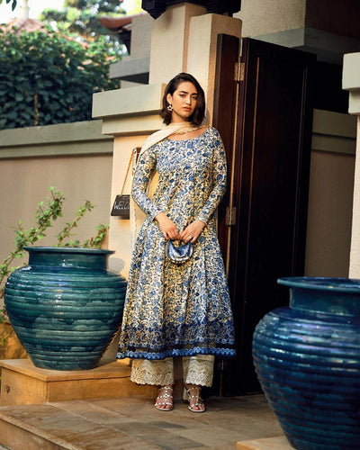 3 Piece Stitched Lawn Suit - Ready To Wear