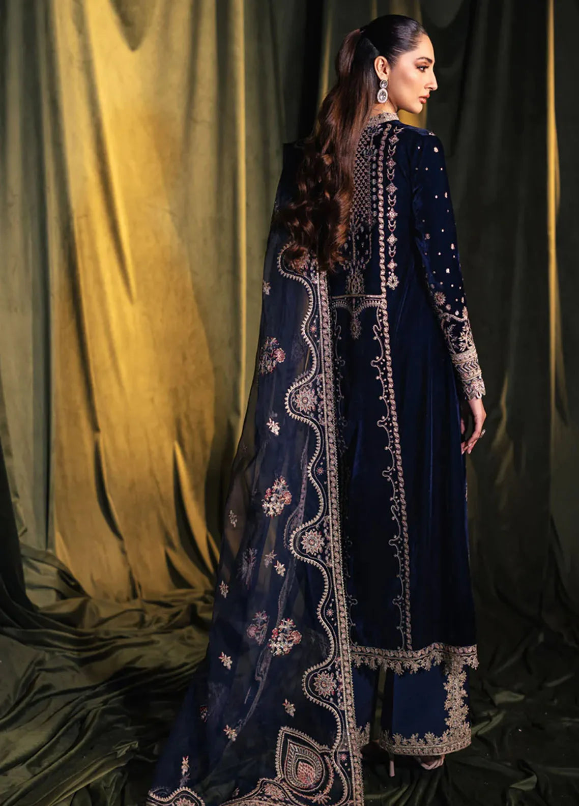 3 Piece Stitched Velvet Embroidery Suit - Ready To Wear